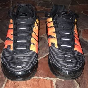 Nike Air Max Plus striped Black Orange